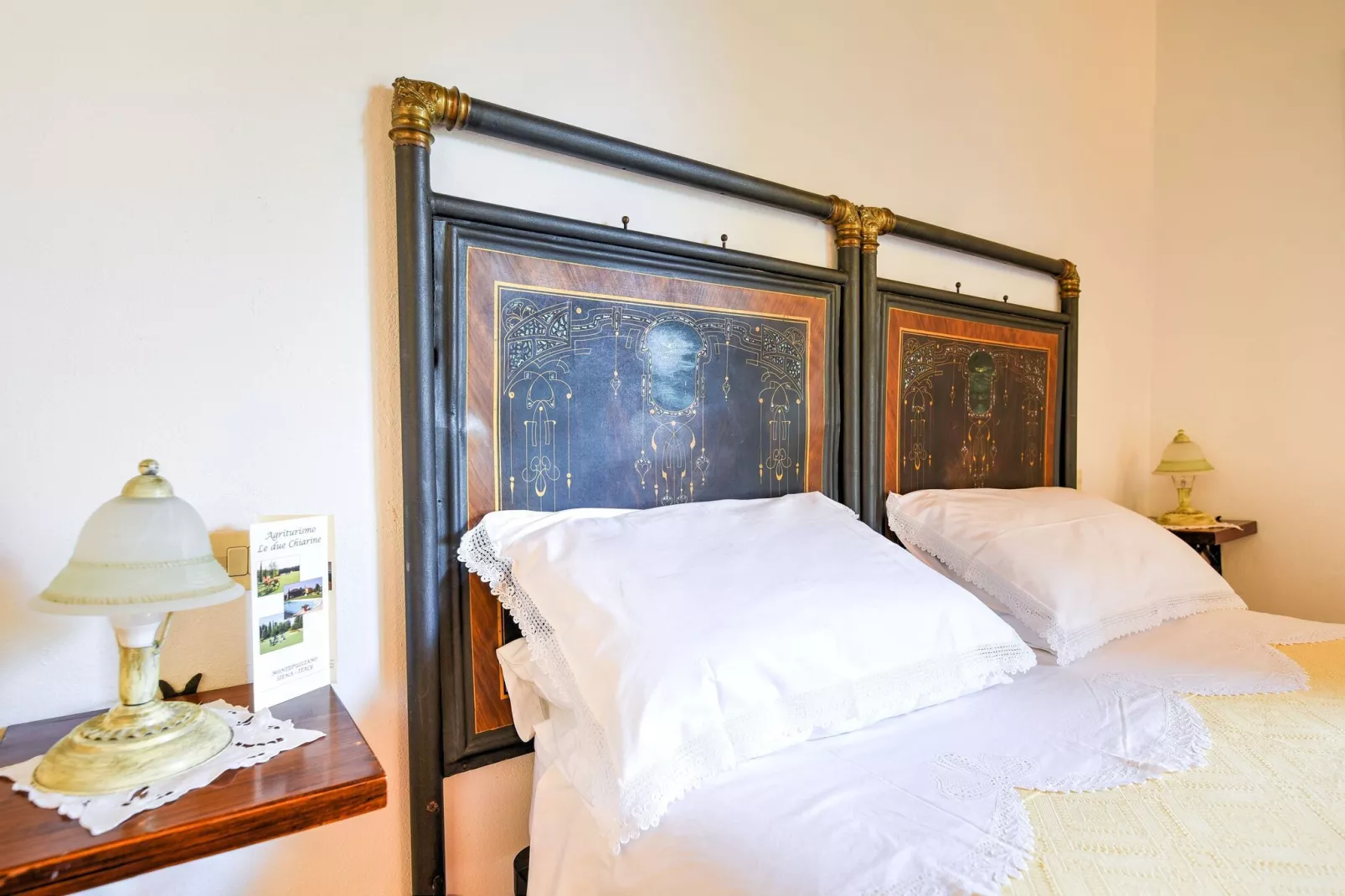 Chiaradue-Bedroom