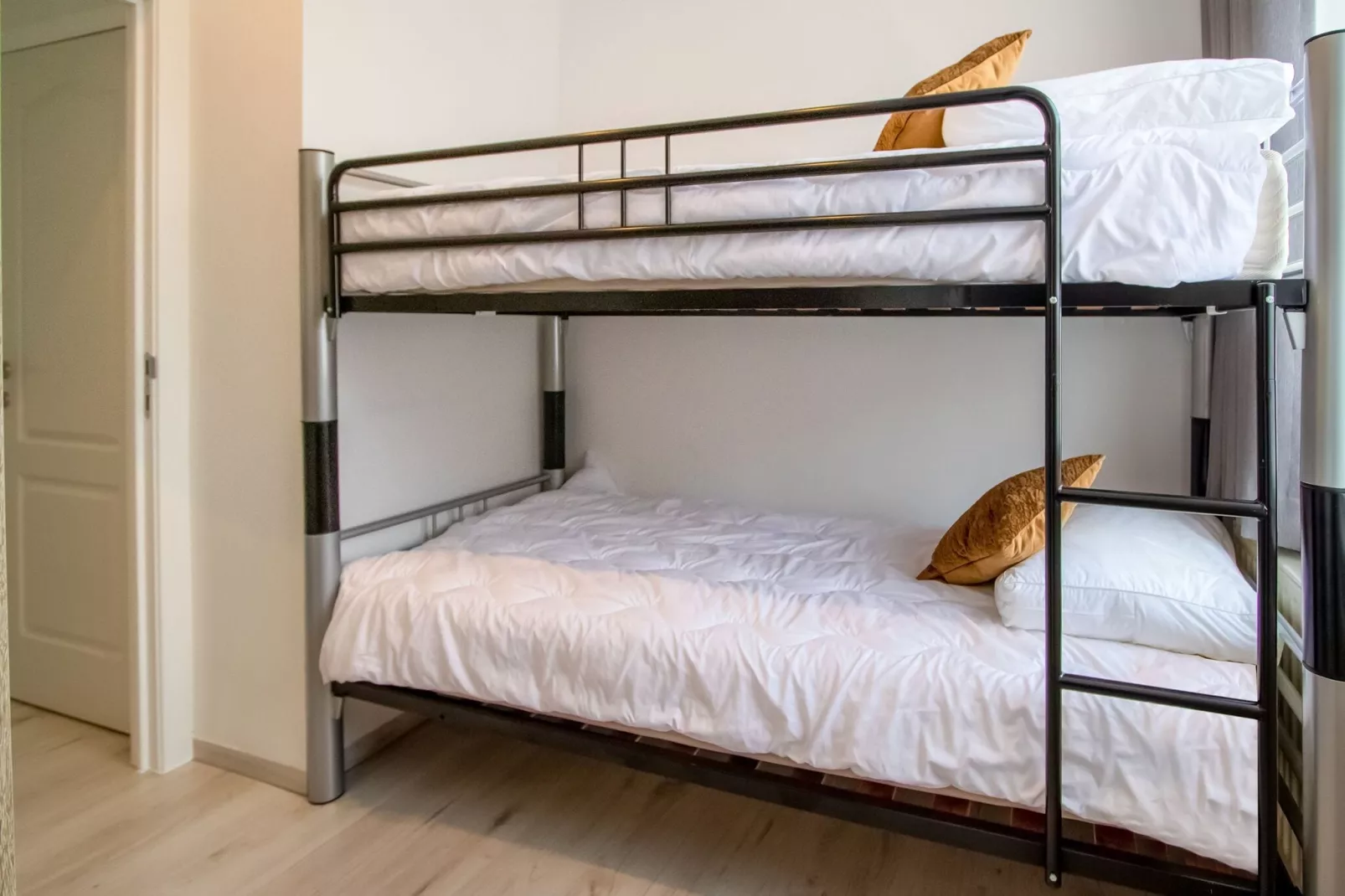 La Roussette-Bedroom