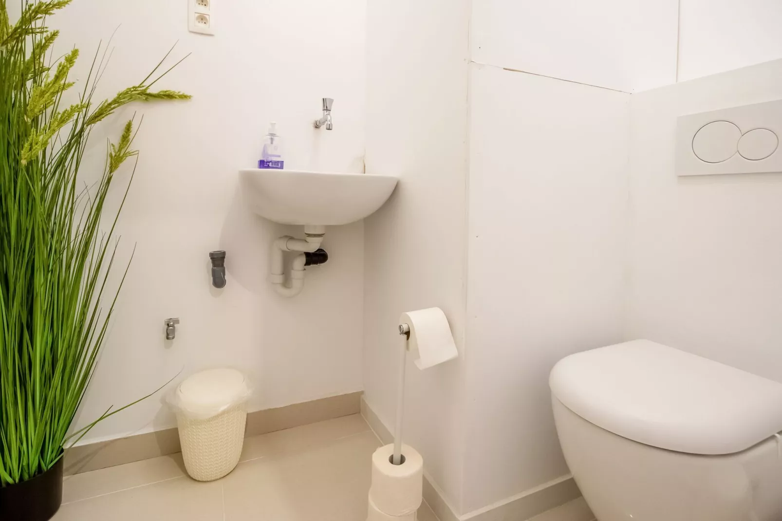 La Roussette-Bathroom