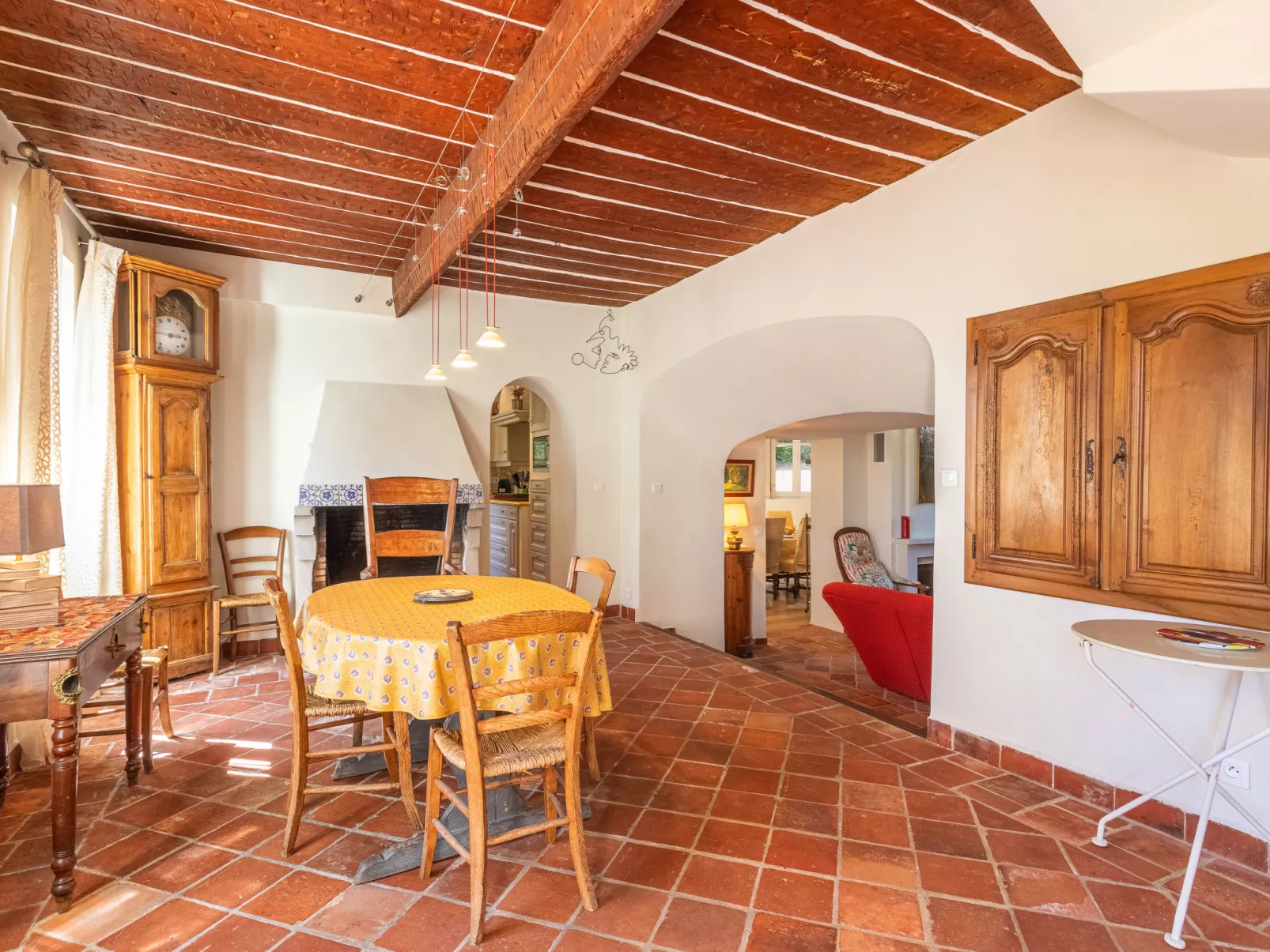 Le Clos du Pierredon-Inside