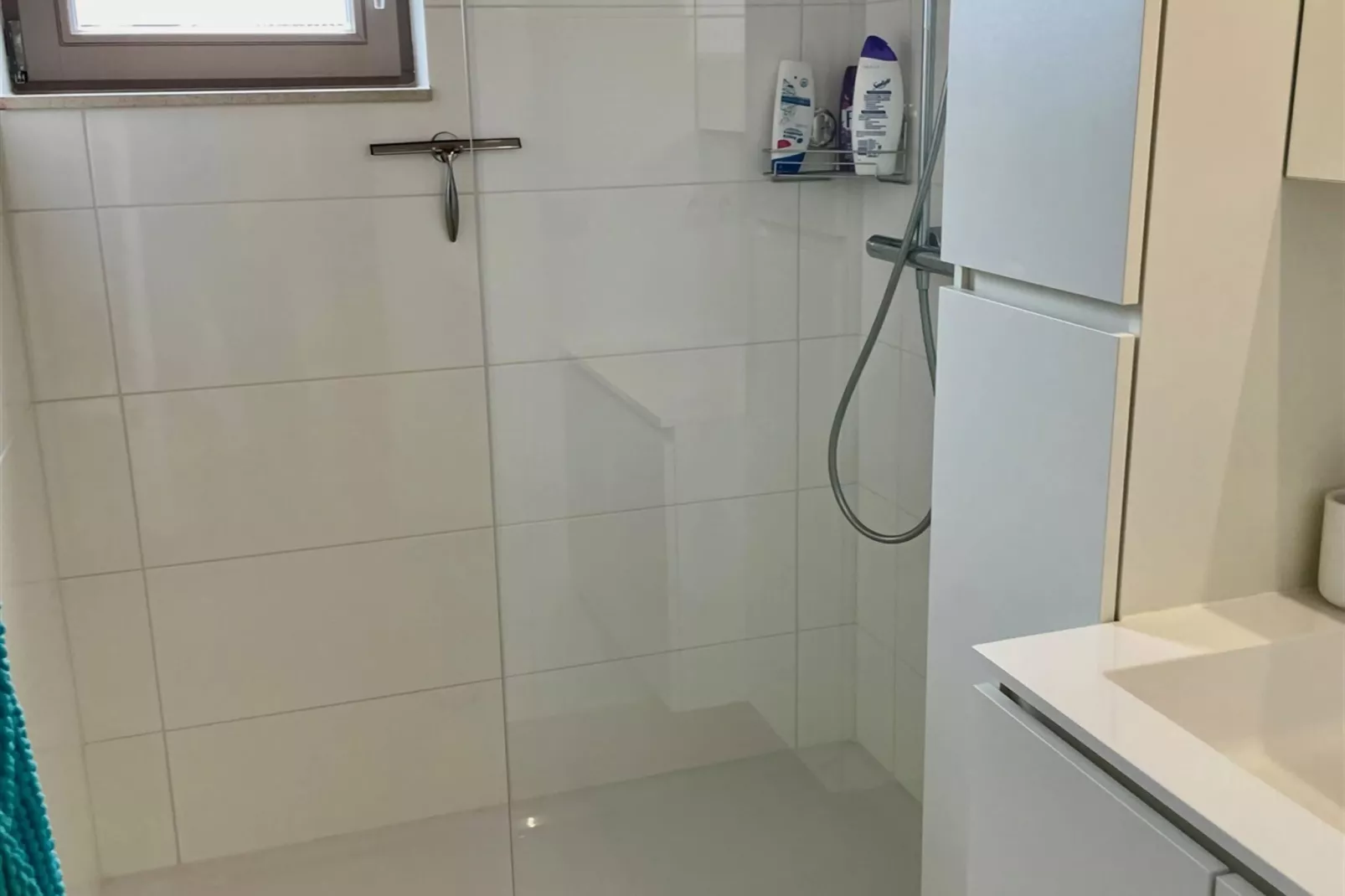 W81-Bathroom