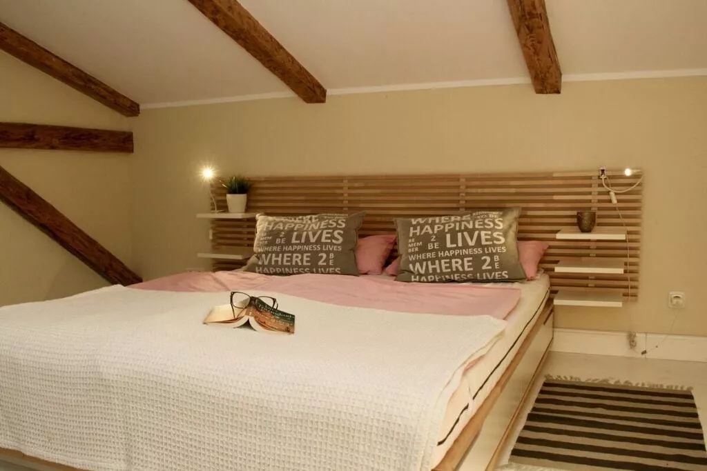 185564-Bedroom