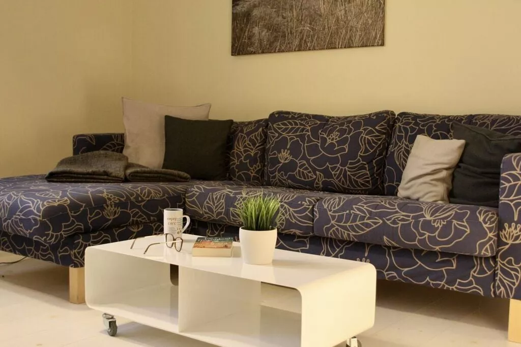 185564-Living room