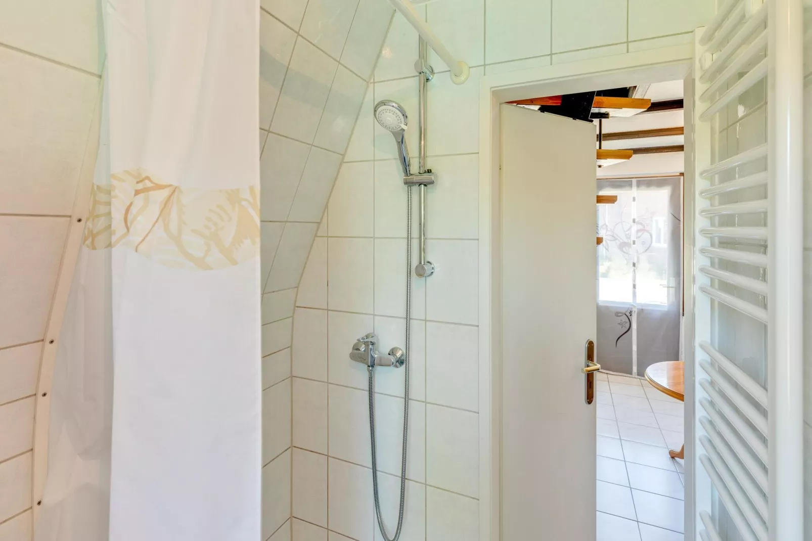 Finnhütte-Bathroom
