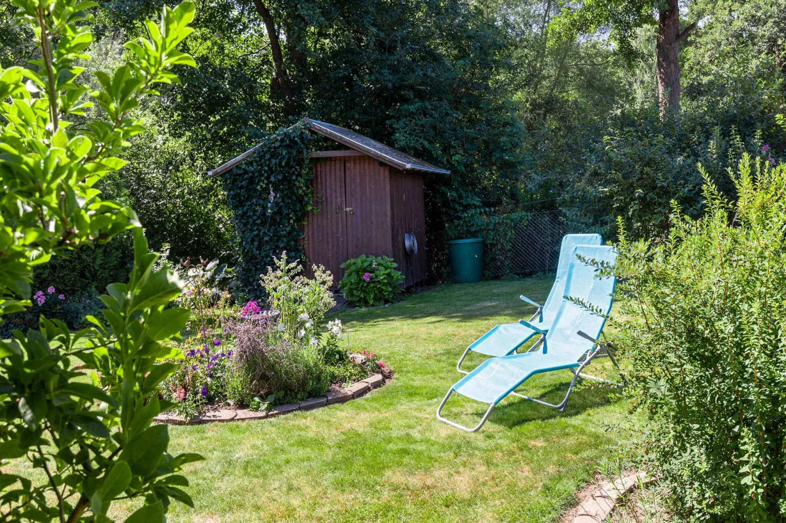 Finnhütte-Gardens summer