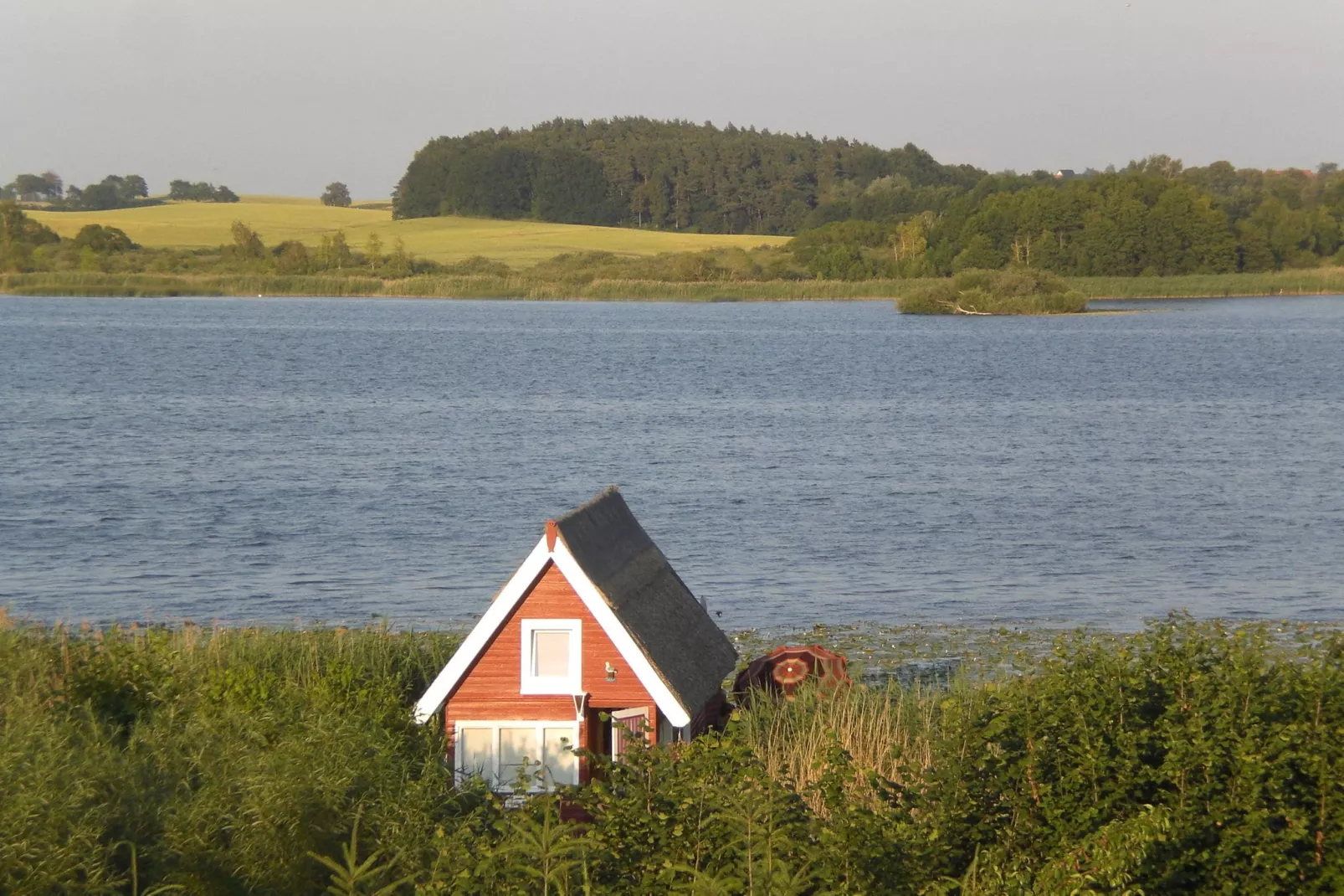 Bootshaus direkt am See mit eigenem Steg-Areas summer 5km