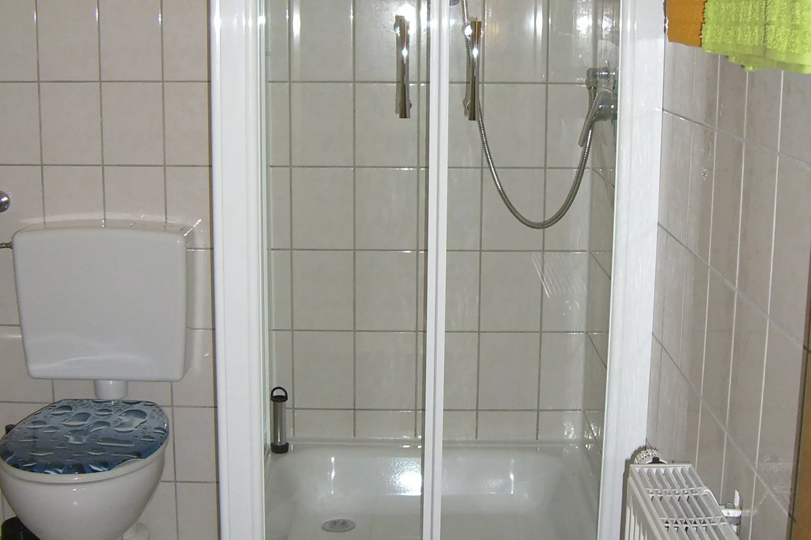 Sandkorn-Bathroom