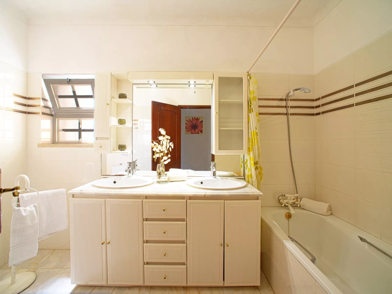 Da Bela Vista-Inside