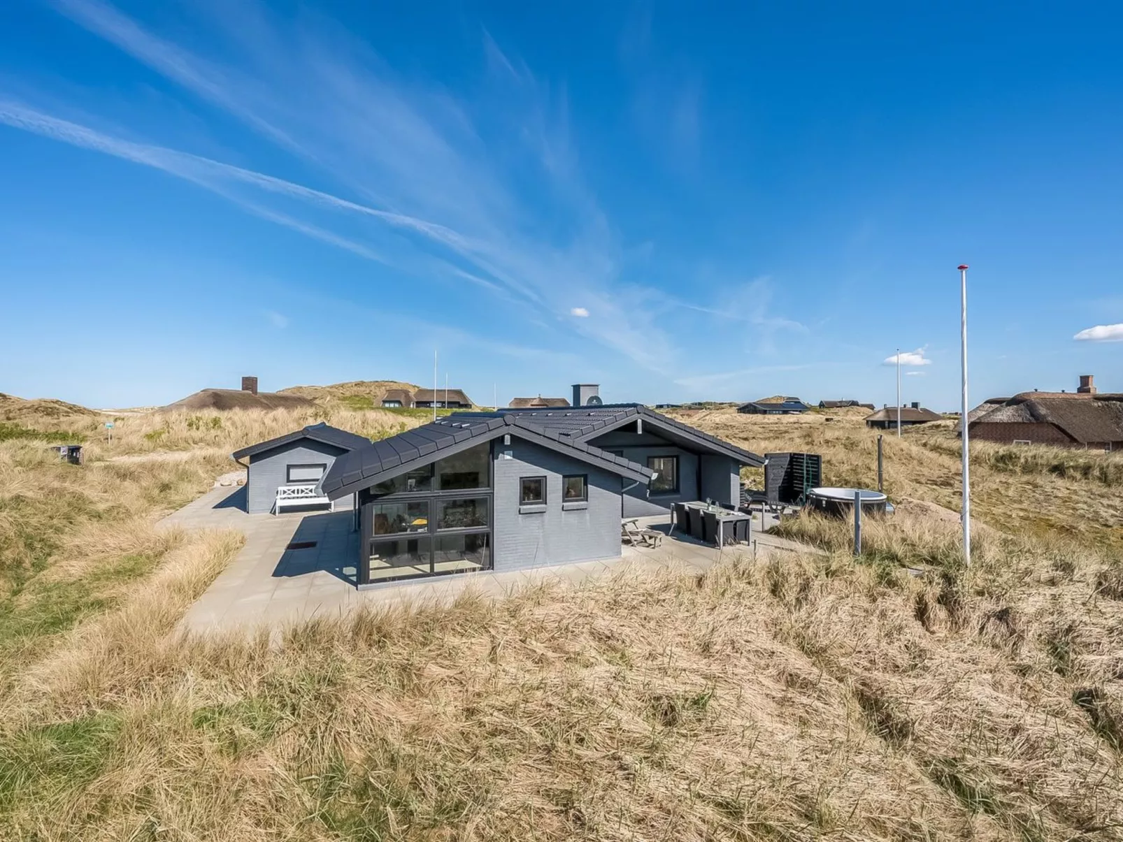 "Walther" - 300m from the sea-Outside