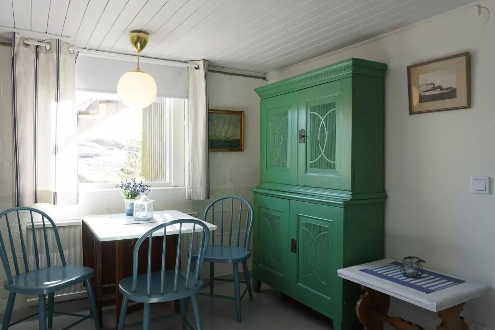 4 person holiday home in KUNGSHAMN-Indoor