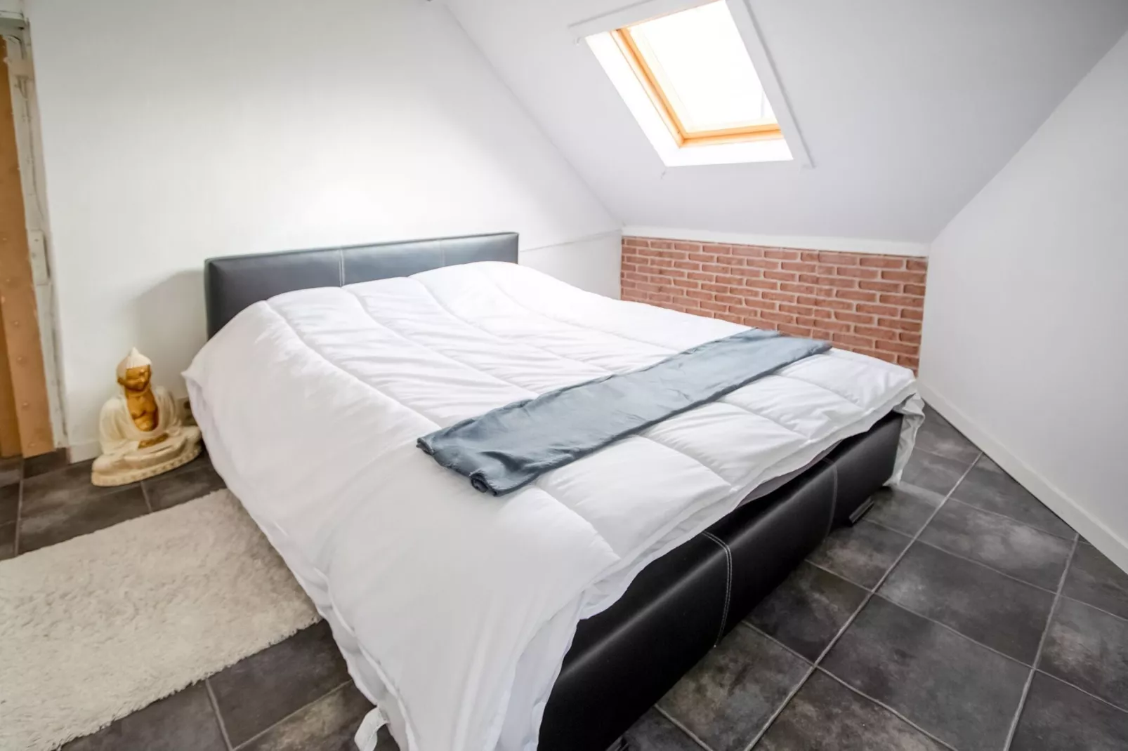 'tgraevenerf-Bedroom
