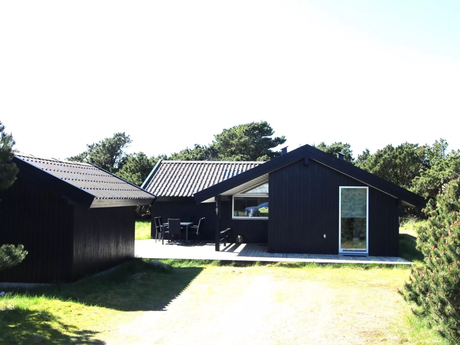 "Ubbe" - 800m from the sea