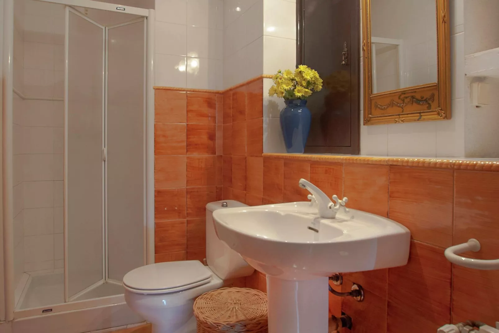 L'Olivera Dalt i Baix-Bathroom