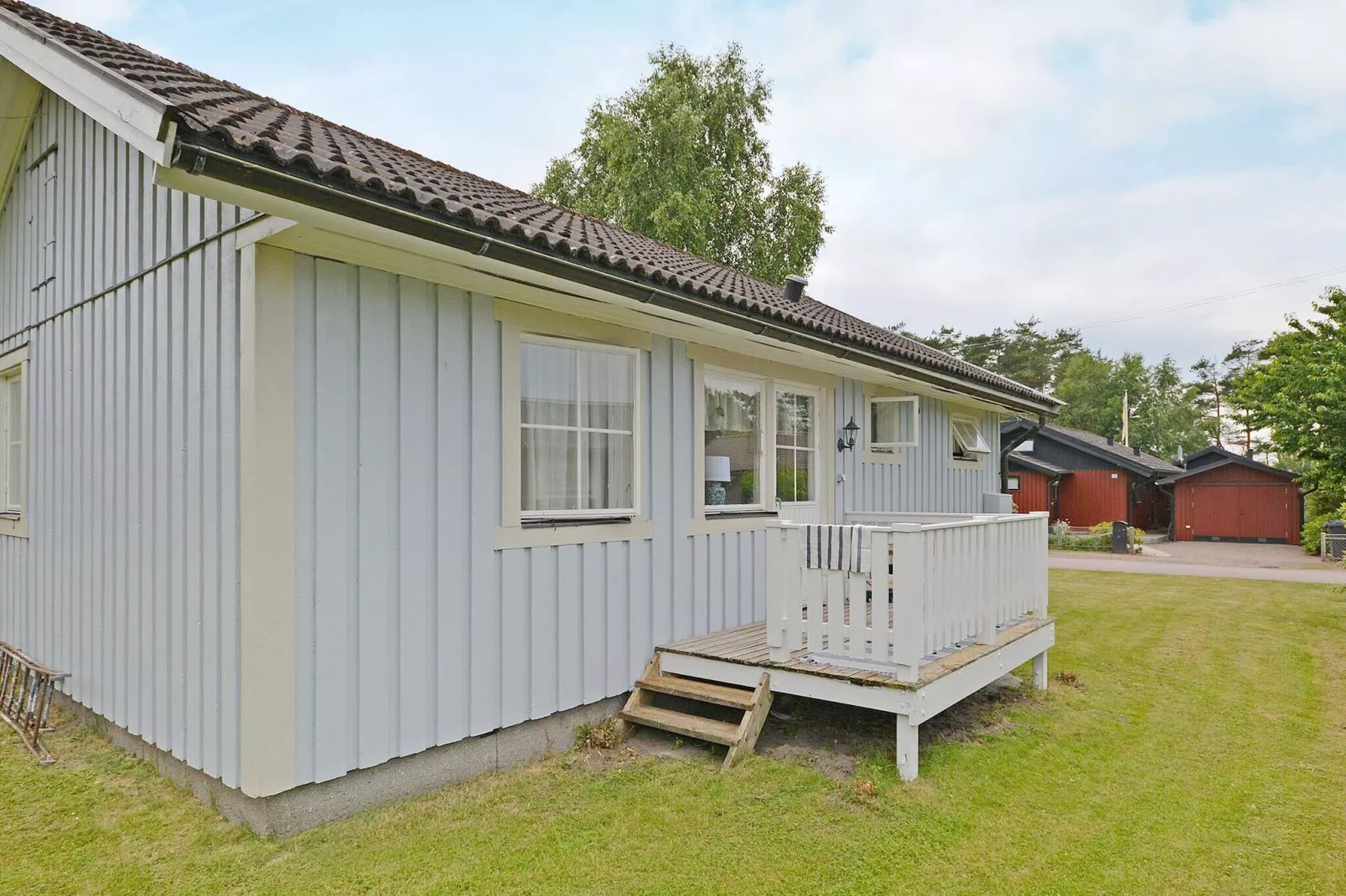 Charming holiday home with terrace-By Traum-Outdoor