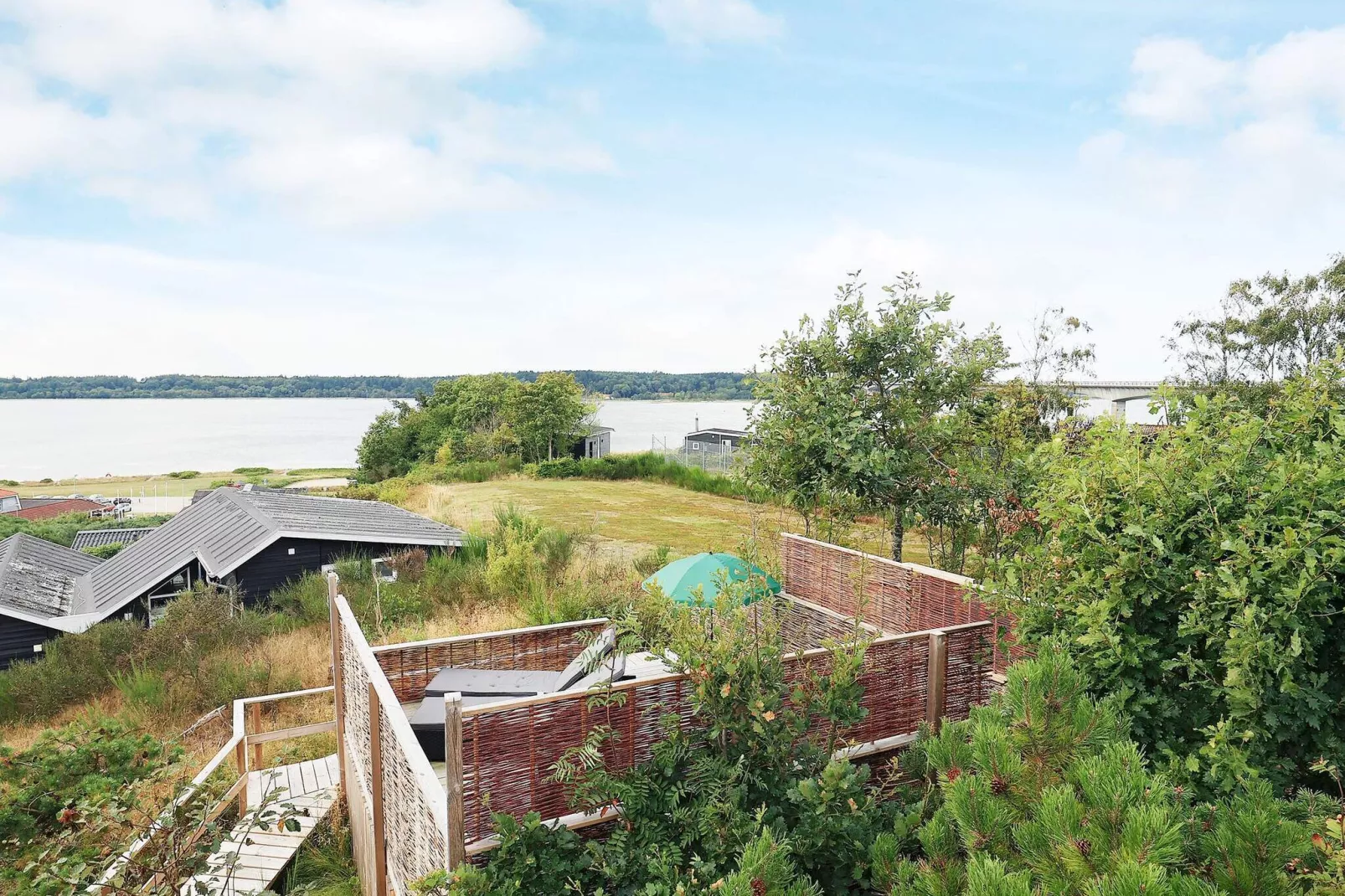 10 Personen Ferienhaus in Roslev-Wasserblick