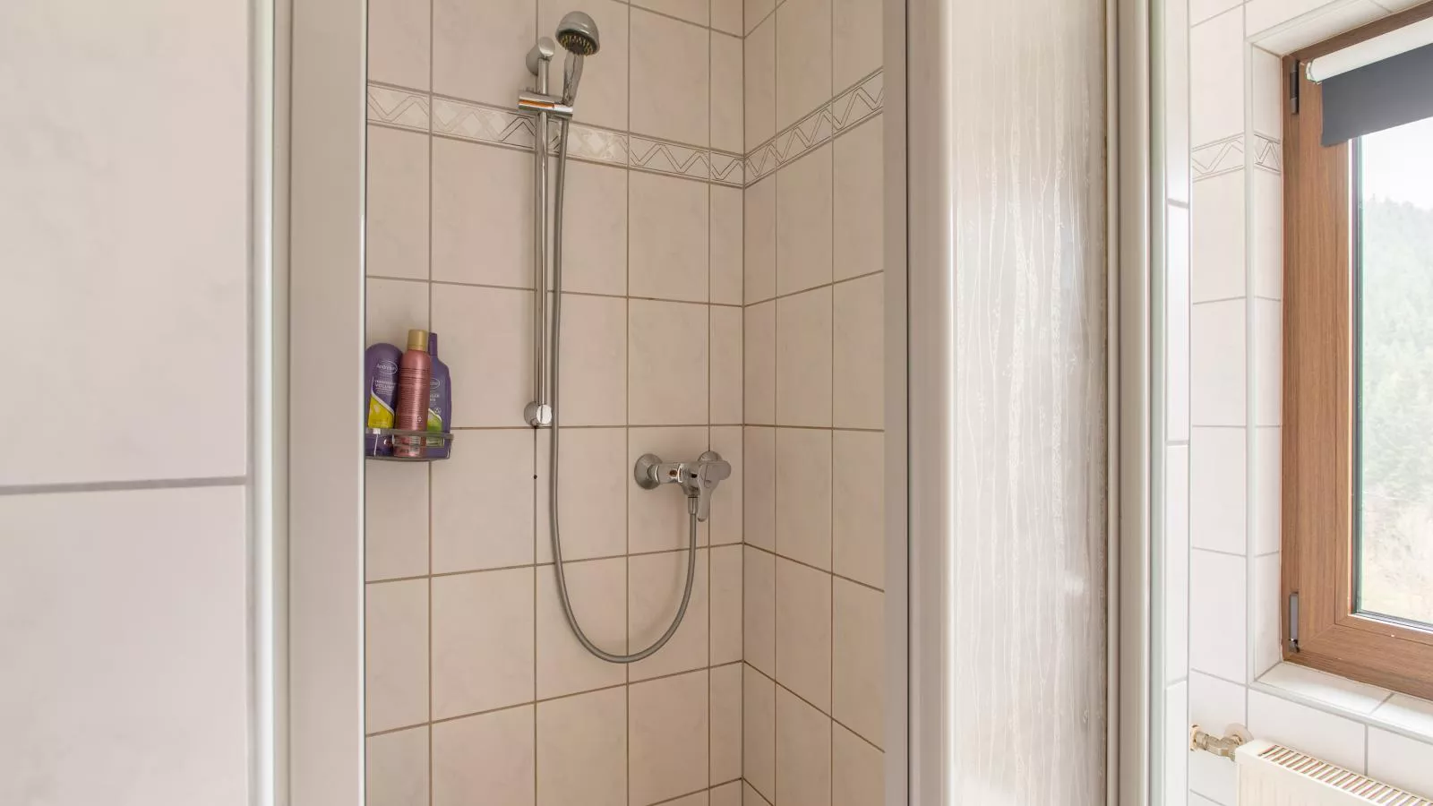Kurhaus am Nordenau-Bathroom