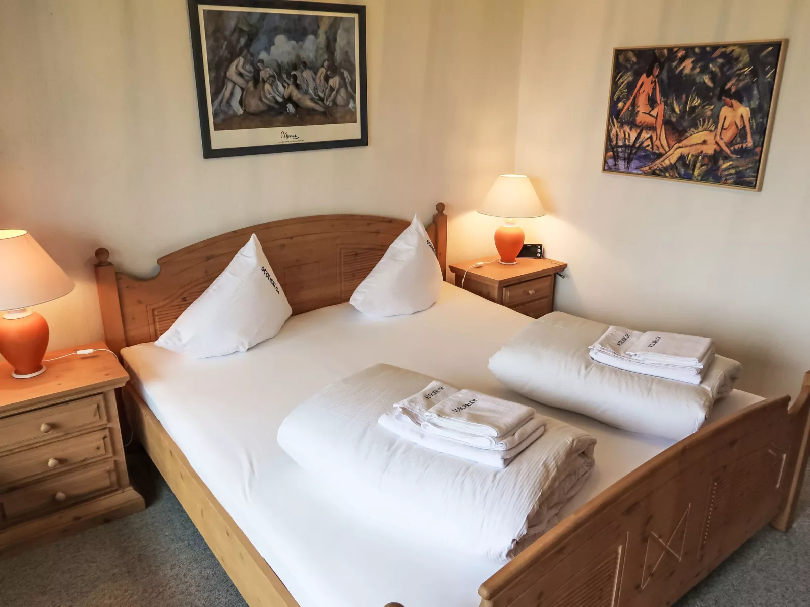 Apt B 032-Inside