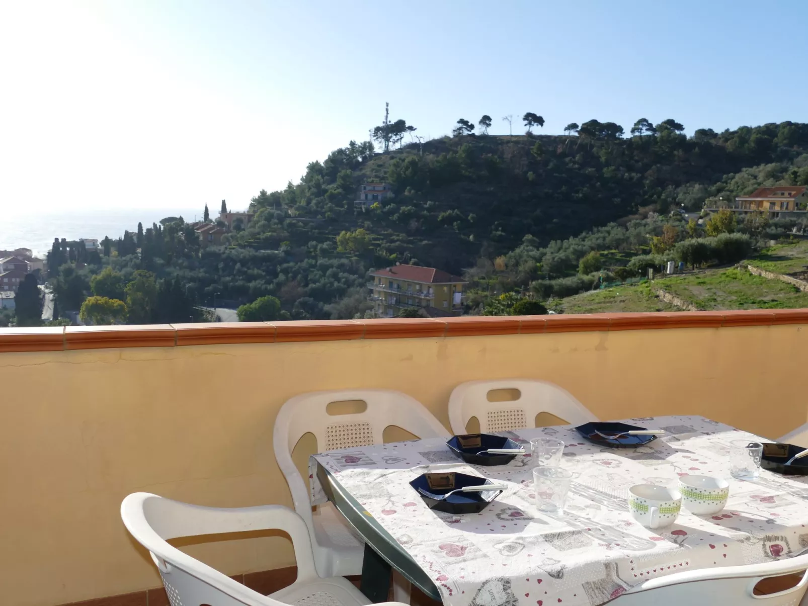 Vista Mare-Outside