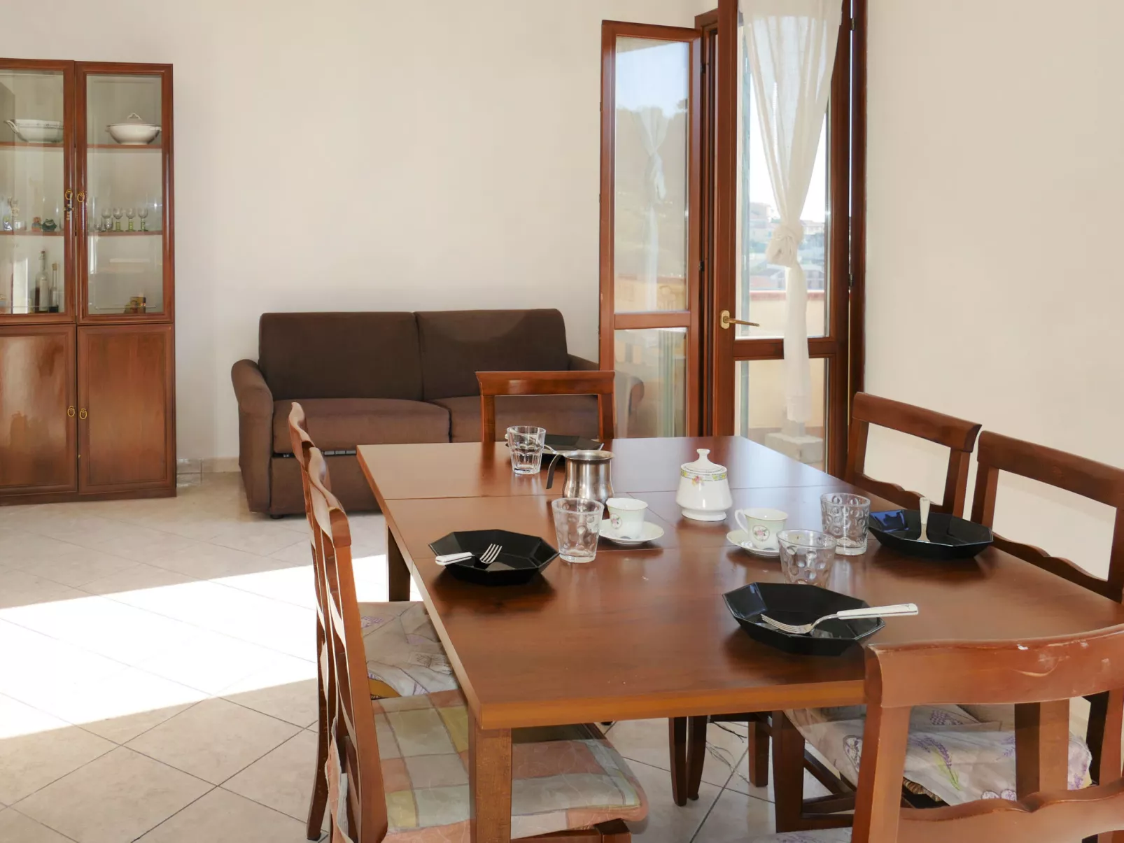 Vista Mare-Inside