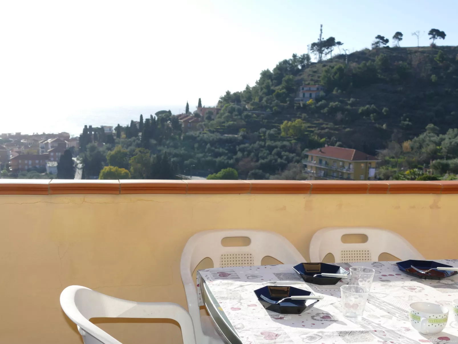 Vista Mare-Outside