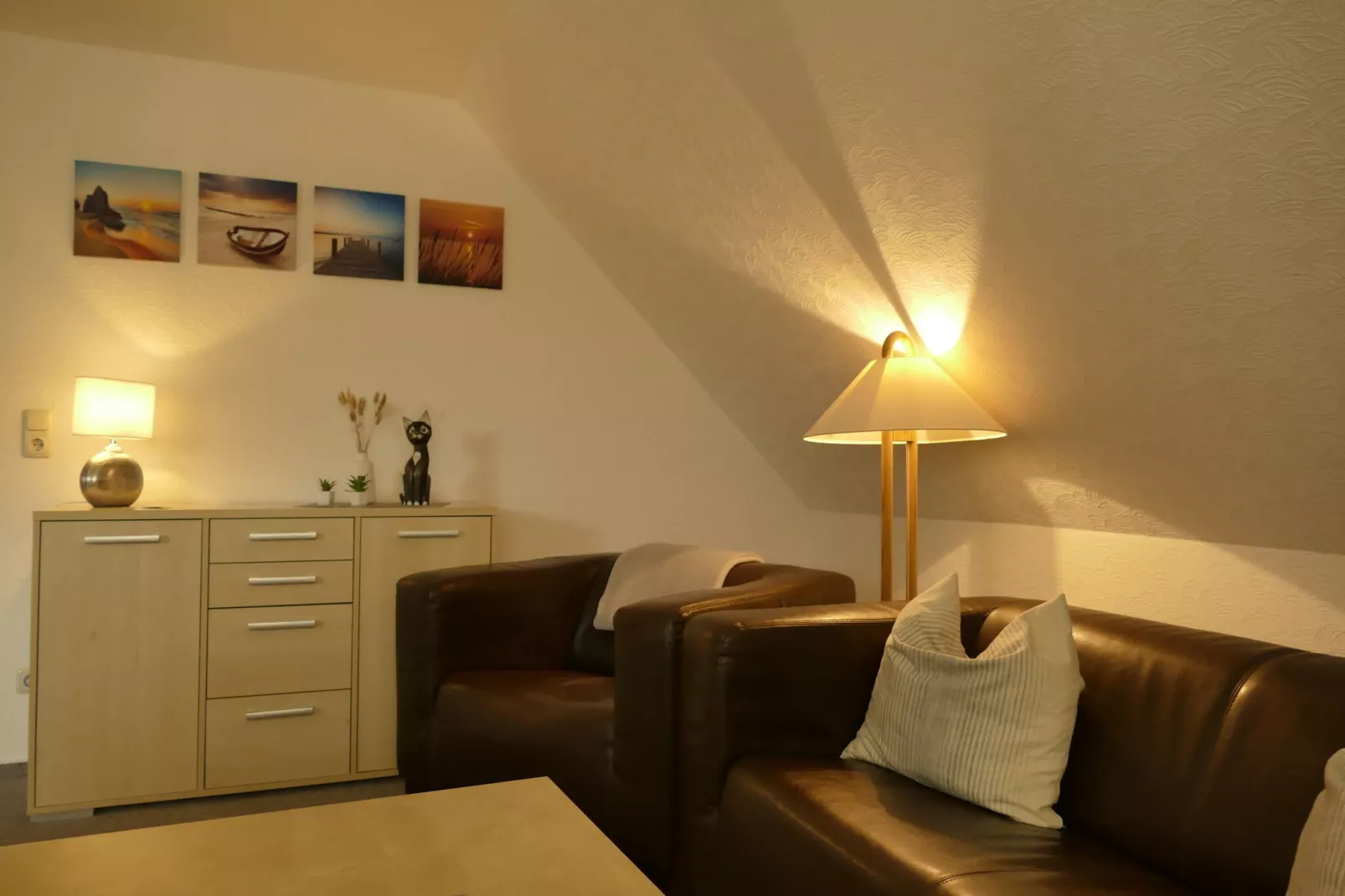 Schwalbenring nahe Karls Erdbeerhof-Living room