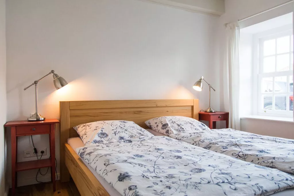 97432-Bedroom