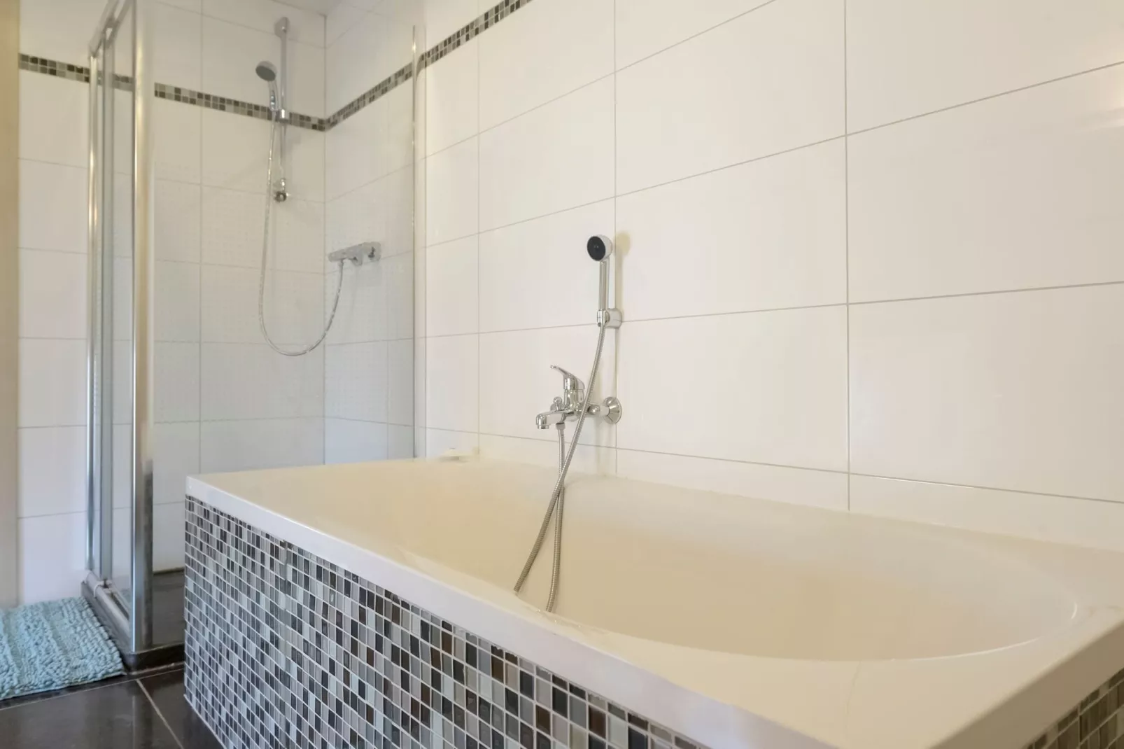 La Brasserie-Bathroom