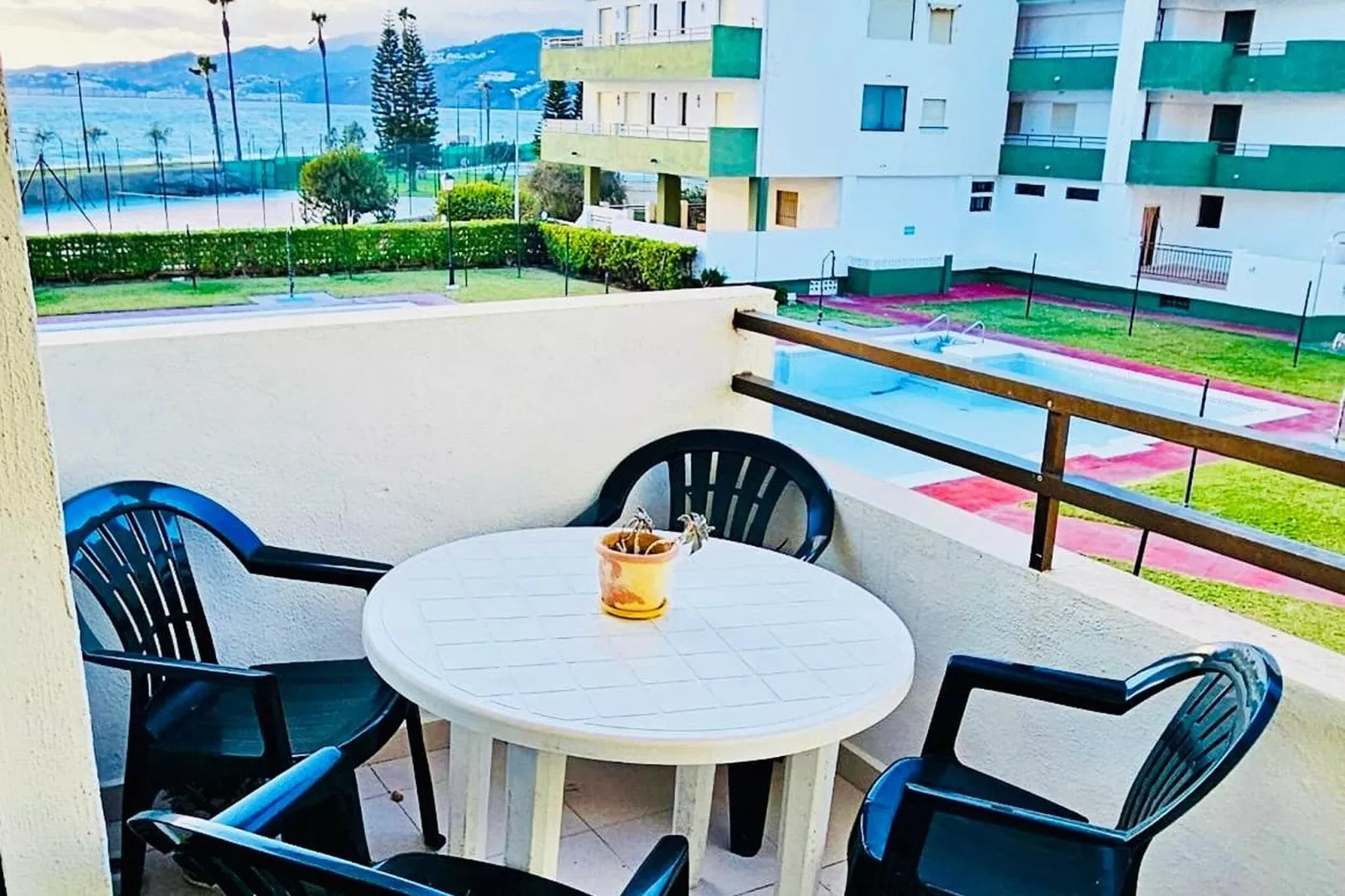 Vistamar-Terrace balcony