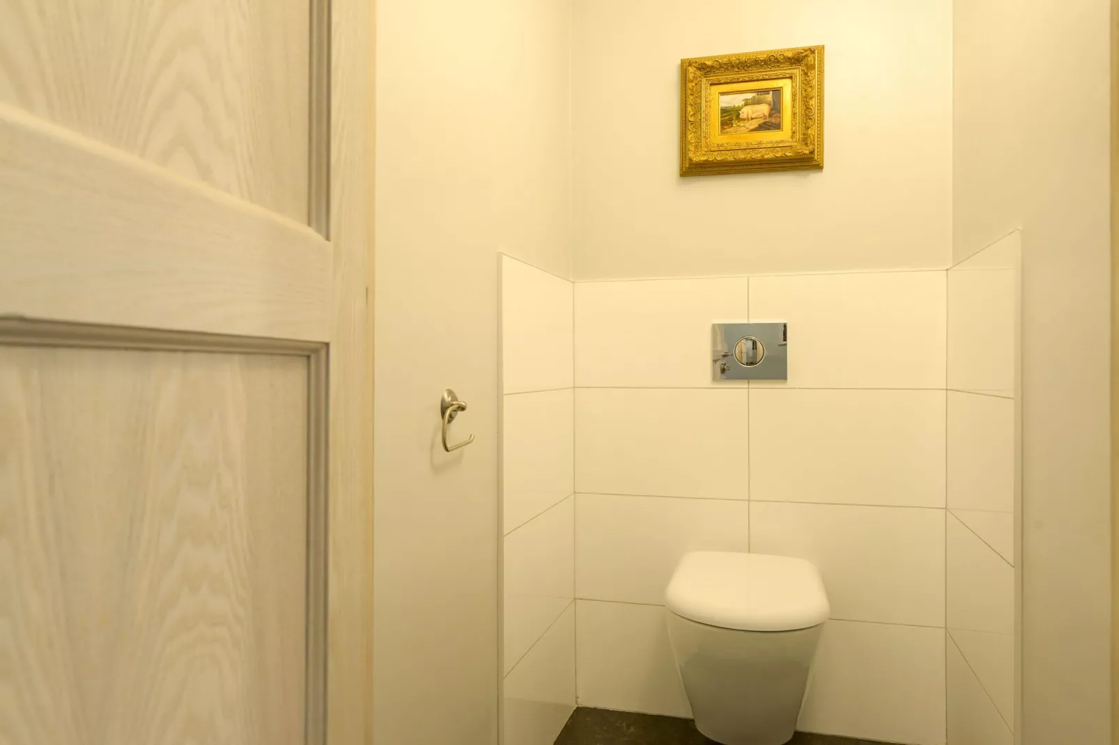 La Brasserie-Bathroom