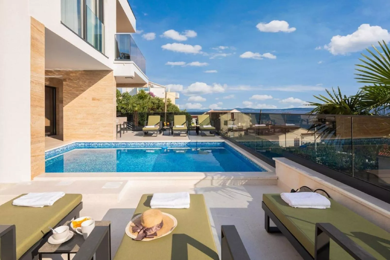 poolofhouse