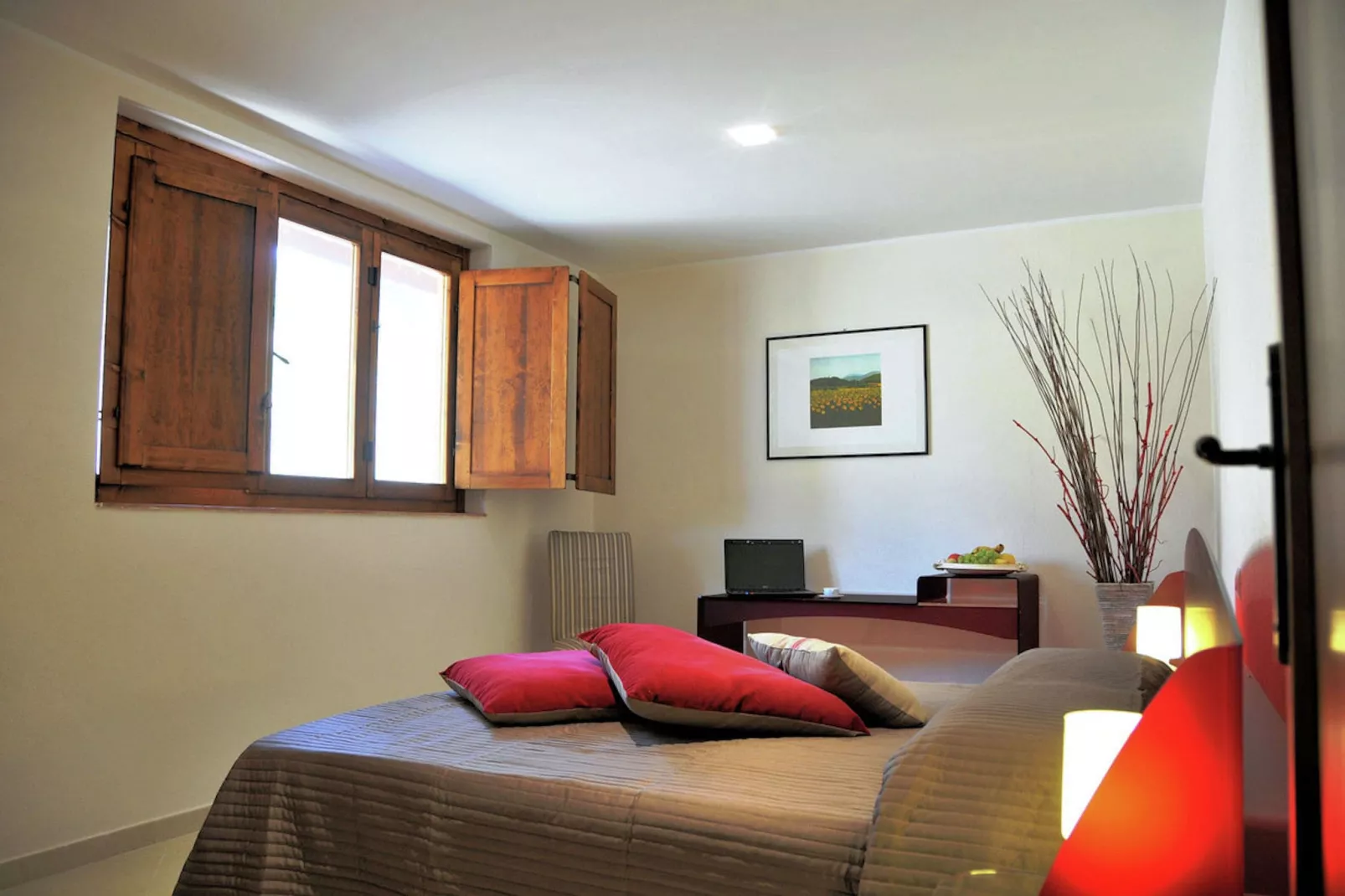Quattro Orcia-Bedroom