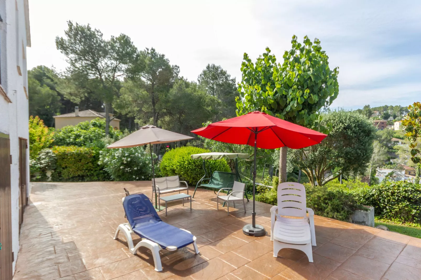 Villa Cadi-Terrace balcony