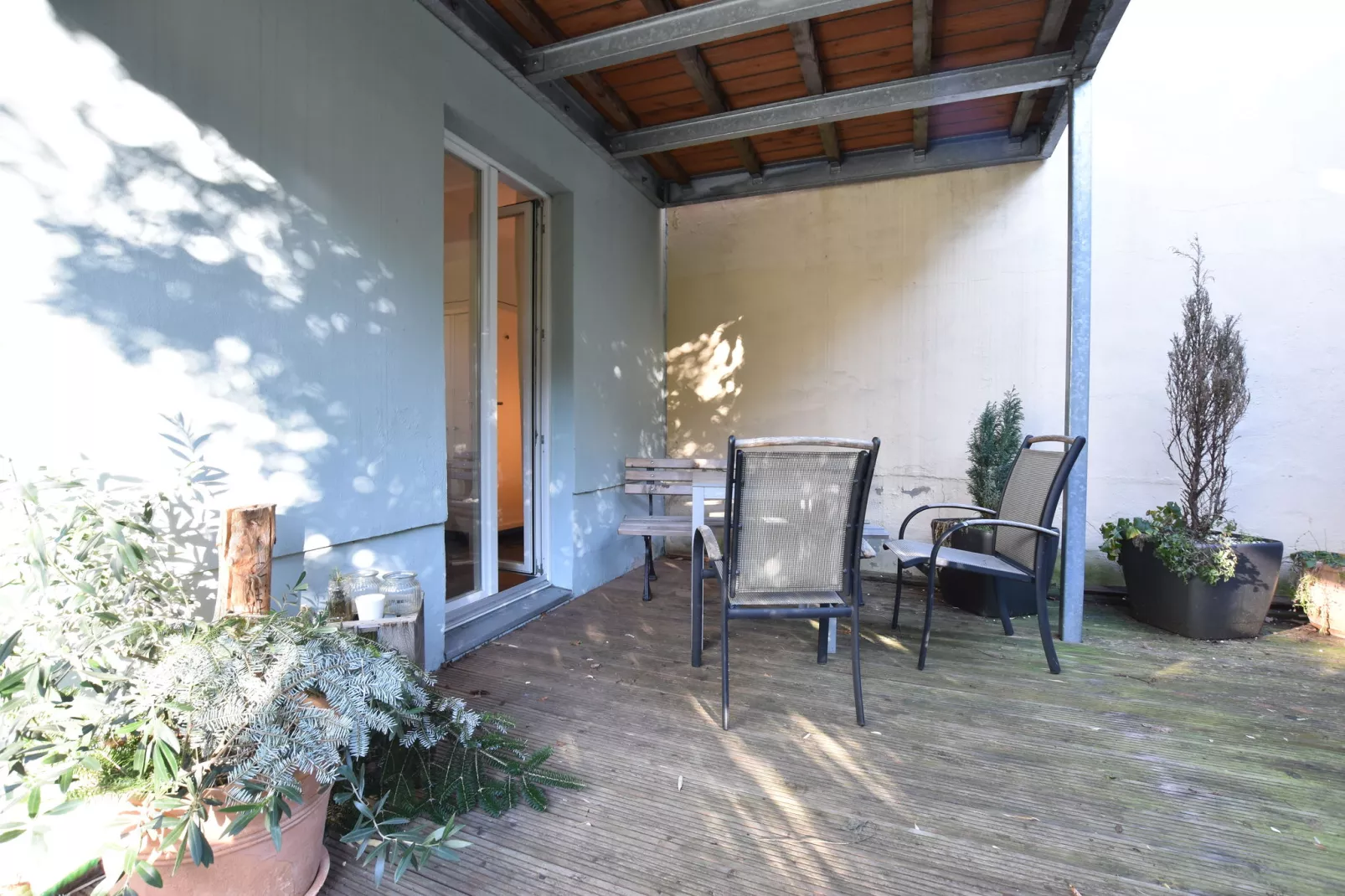Backbord Hansestadt Wismar mit Terrasse-Terrassenbalkon