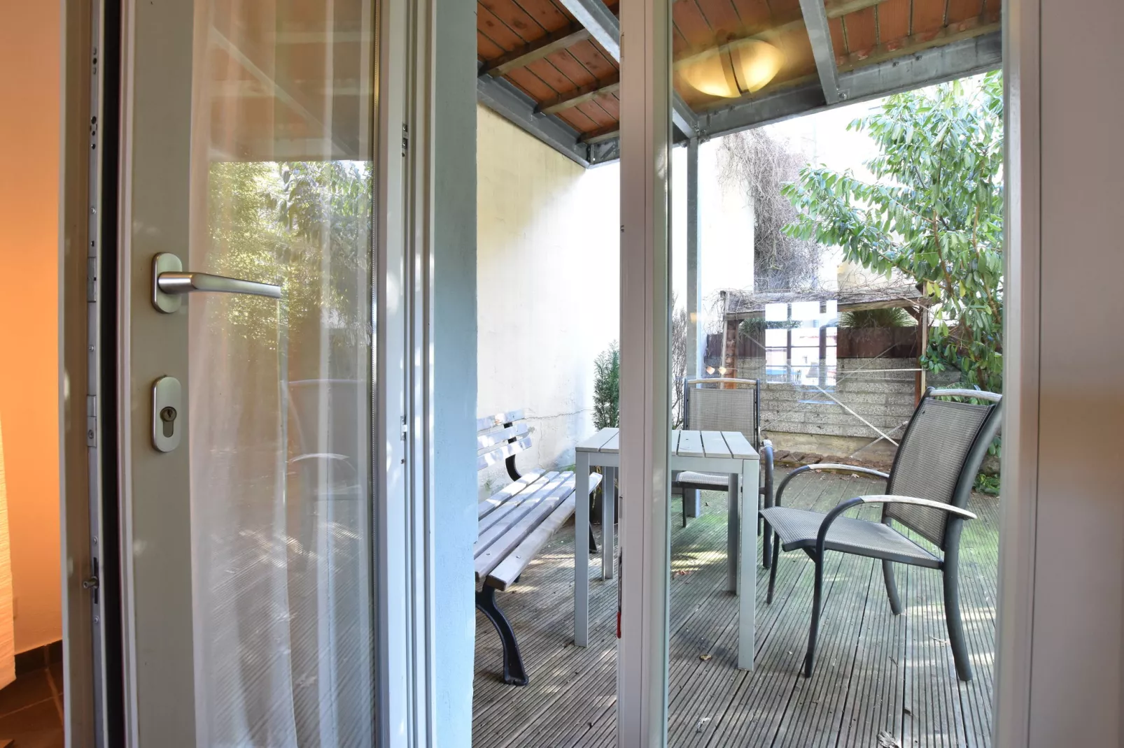 Backbord Hansestadt Wismar mit Terrasse-Terrassenbalkon