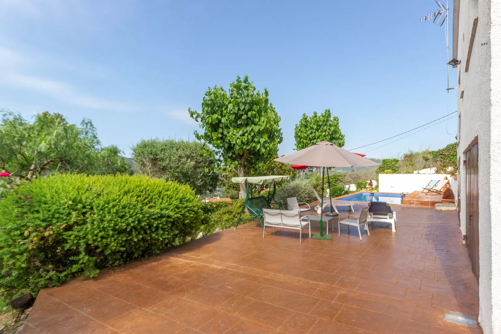 Villa Cadi-Terrace balcony