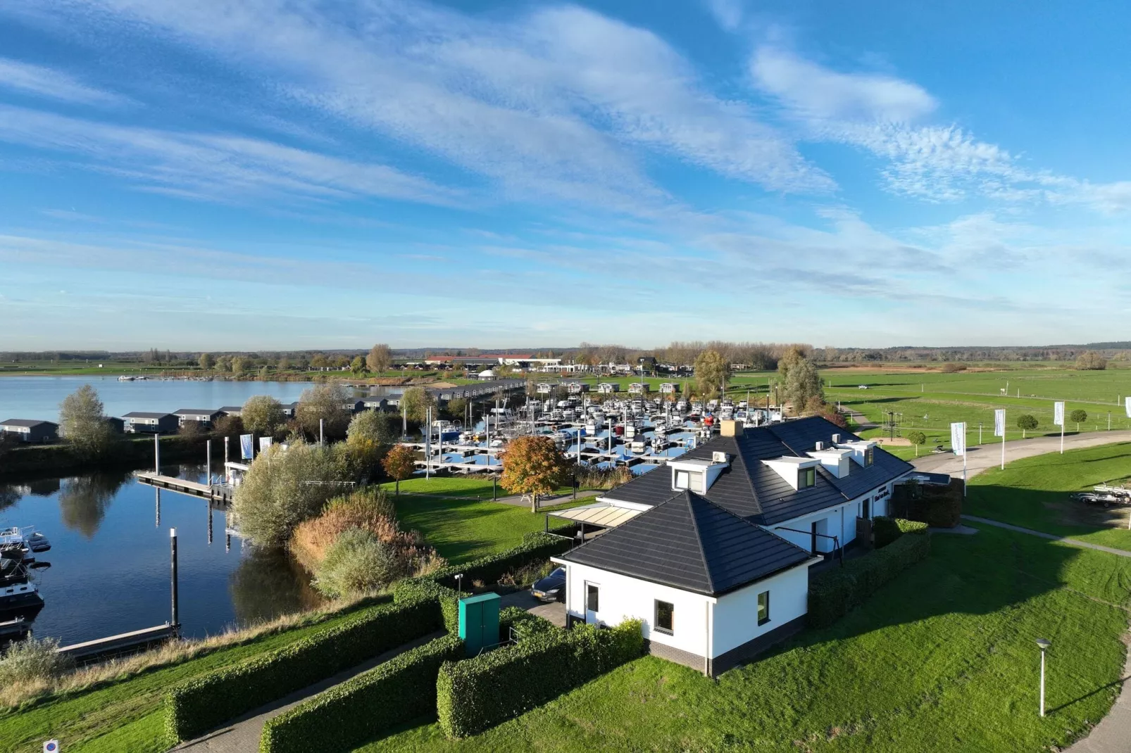 Vakantiepark Eiland van Maurik 5-Exterior summer