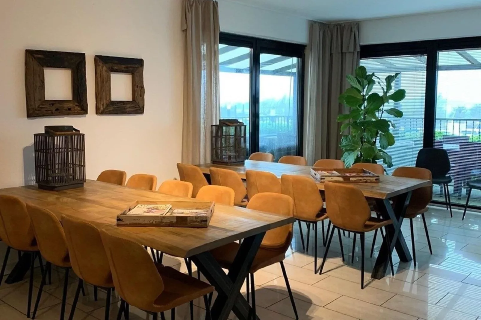 Vakantiepark Eiland van Maurik 5-Dining room