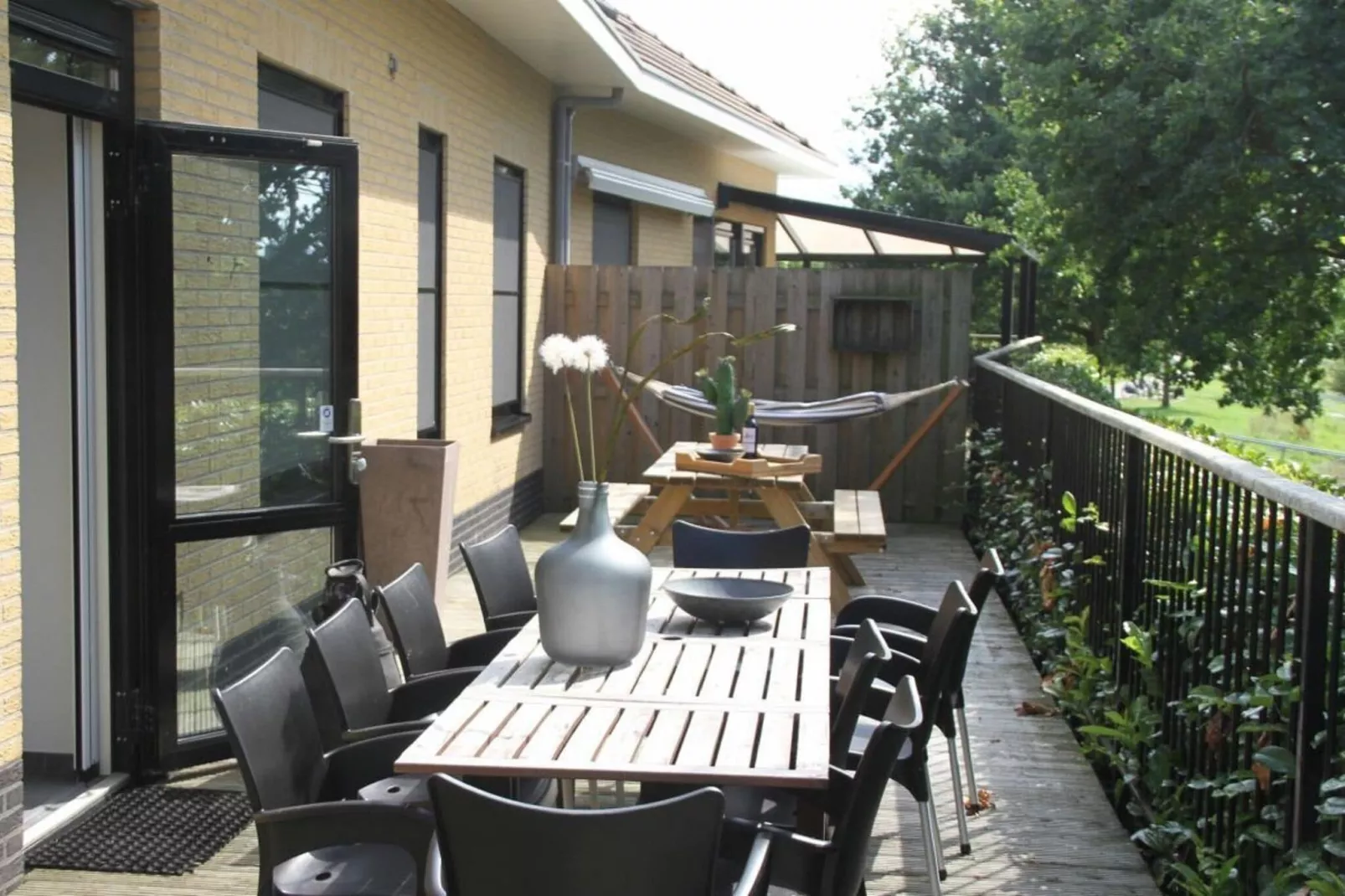 Vakantiepark Eiland van Maurik 6-Terrace balcony