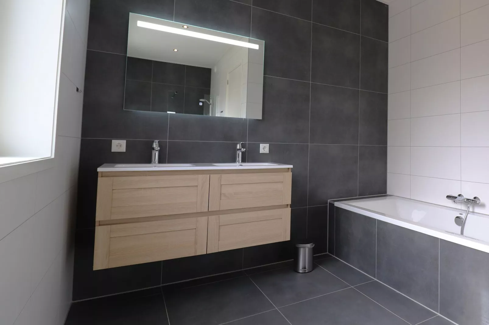 Friese villa 10-Bathroom