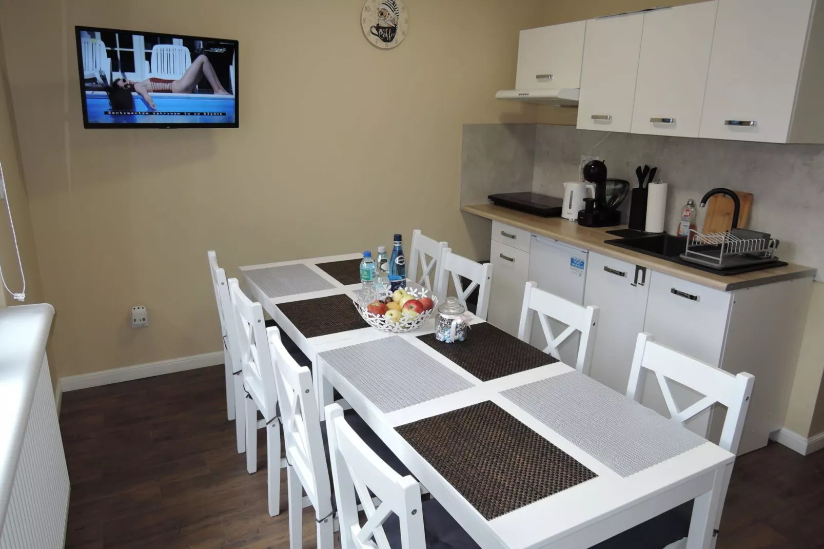 Topaz-Dining room