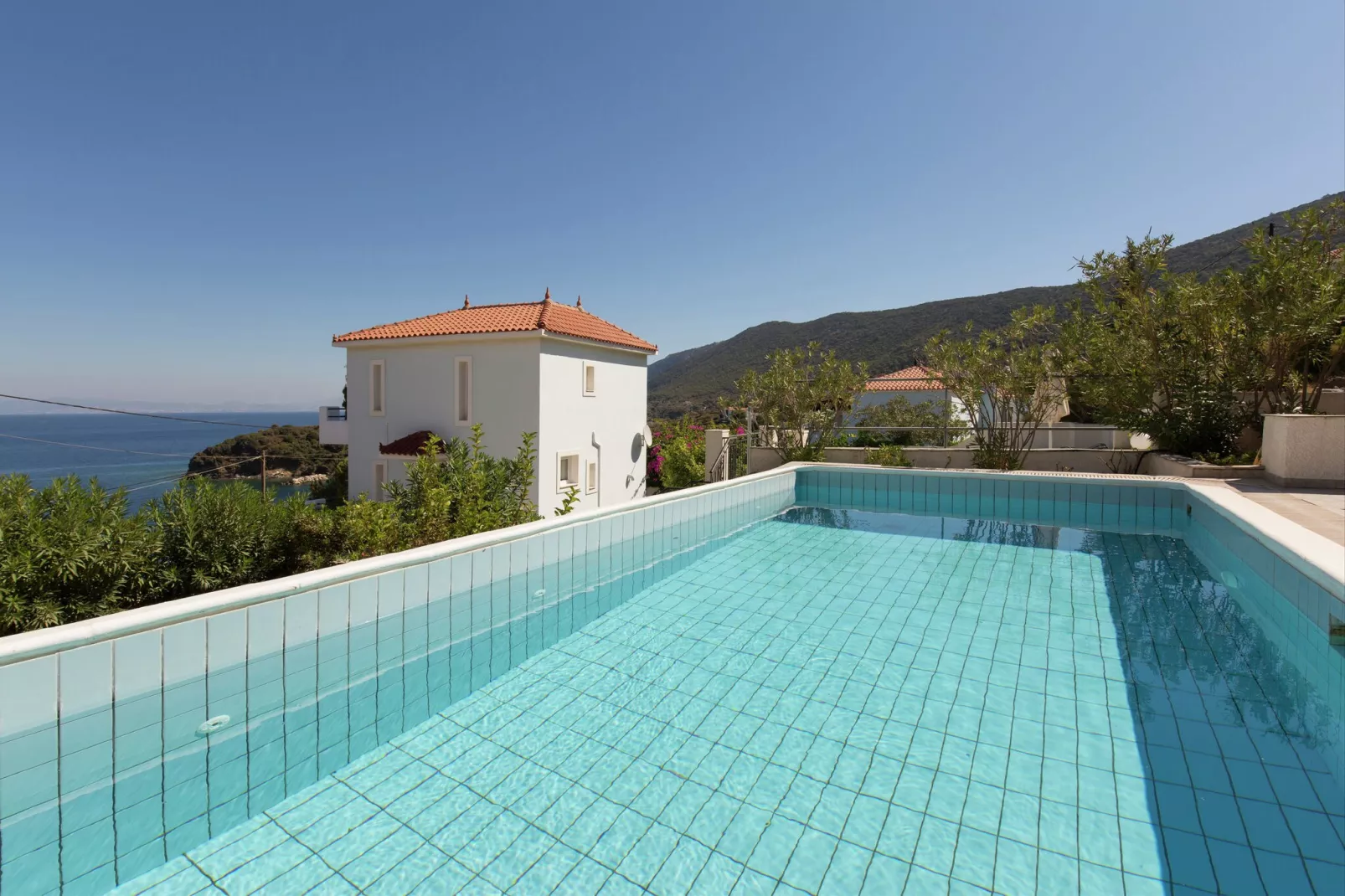 Villa Vasiliki-Außenbereich Sommer