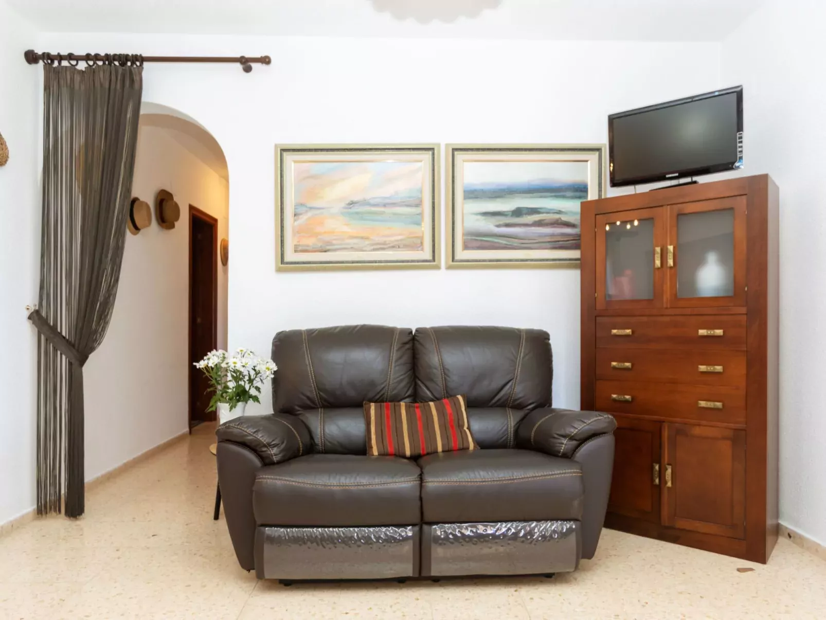 Villa Paloma-Inside