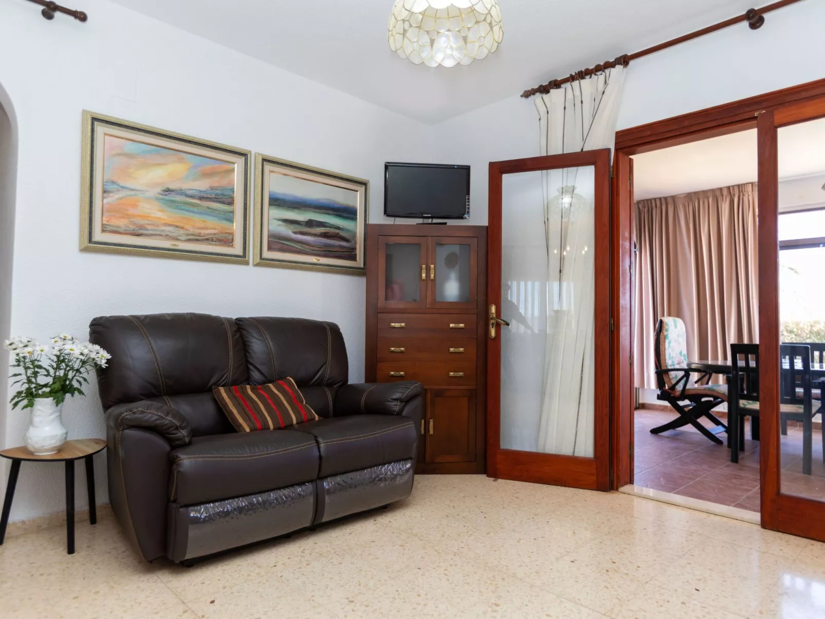 Villa Paloma-Inside