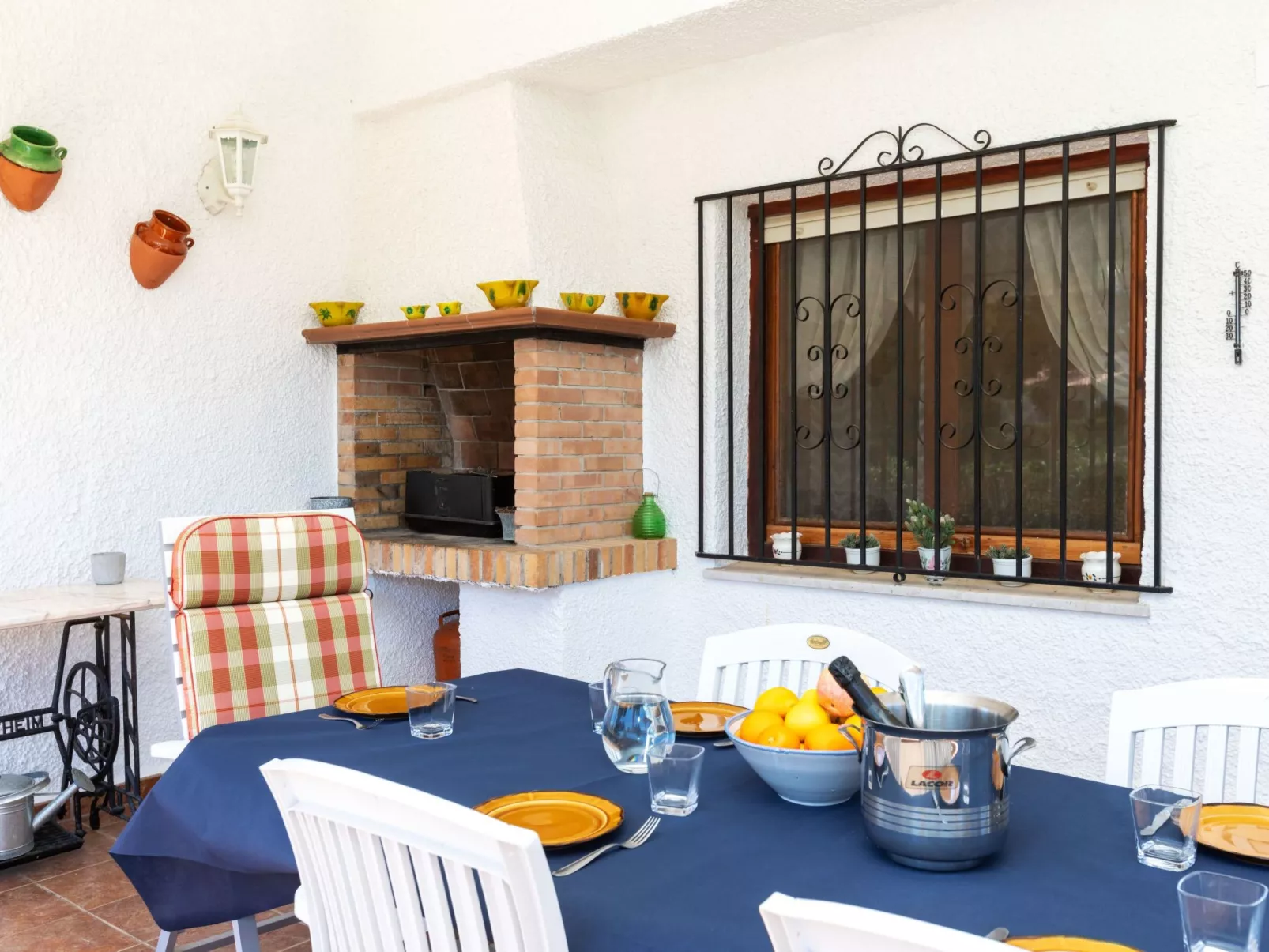 Villa Paloma-Outside
