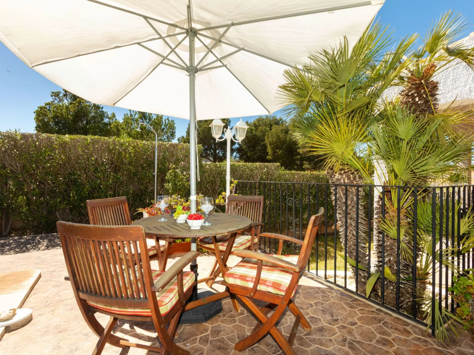 Villa Paloma-Outside