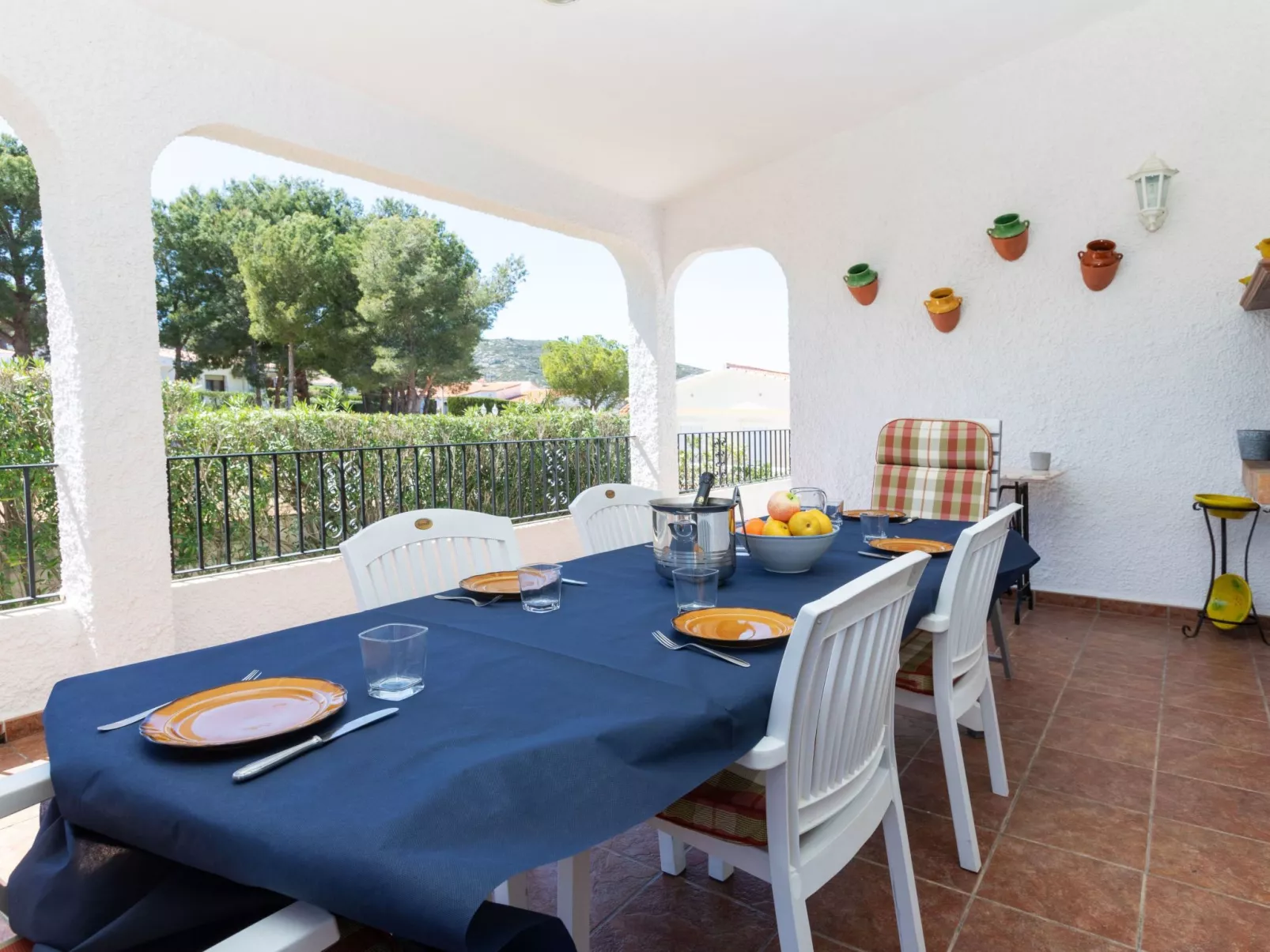 Villa Paloma-Outside