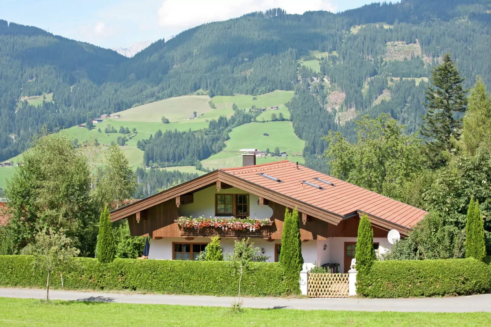 Schönes Appartement in Skigebietsnähe in Kirchberg-Exterior summer