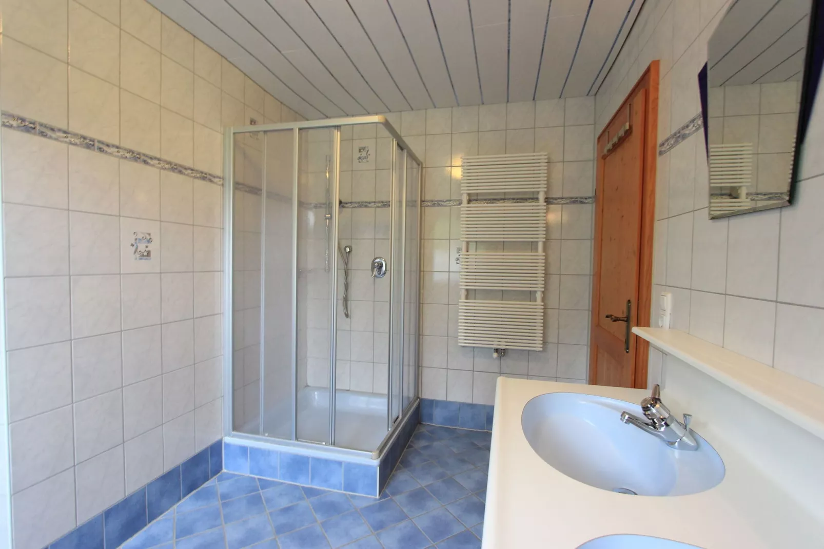 Schönes Appartement in Skigebietsnähe in Kirchberg-Bathroom