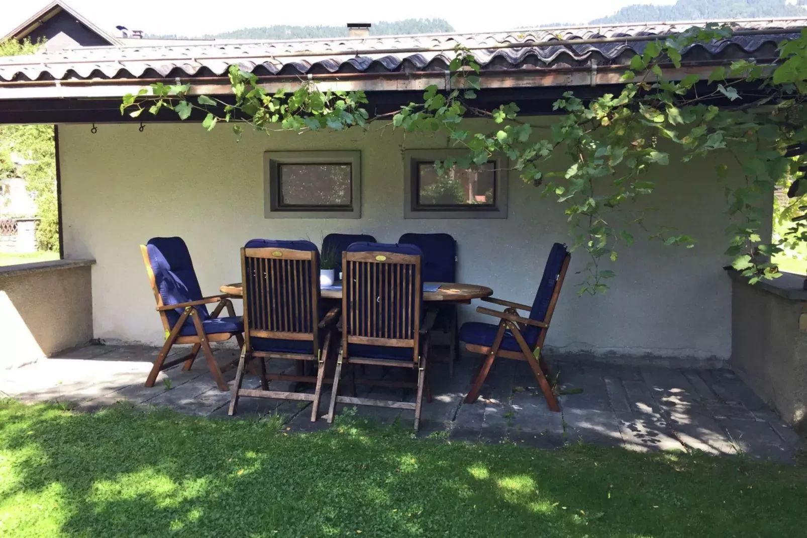 Moosbrugger-Gardens summer