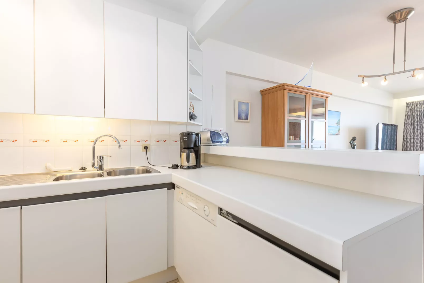 Mistral 0901-Kitchen
